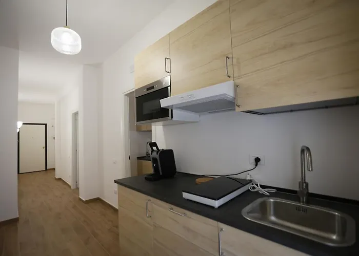 A לינה וארוחת בוקר 3*